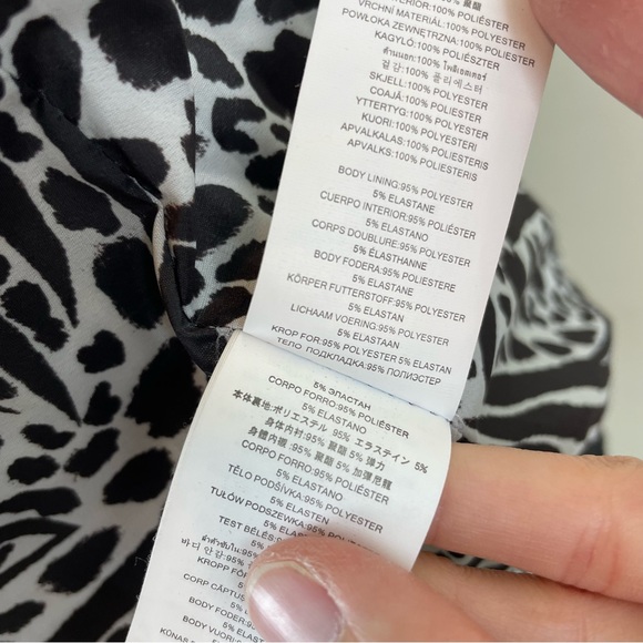 Michael Kors Solid Black Gold Duck Down Waterfowl Feathers Puffer Jacket Large - Picture 12 of 12